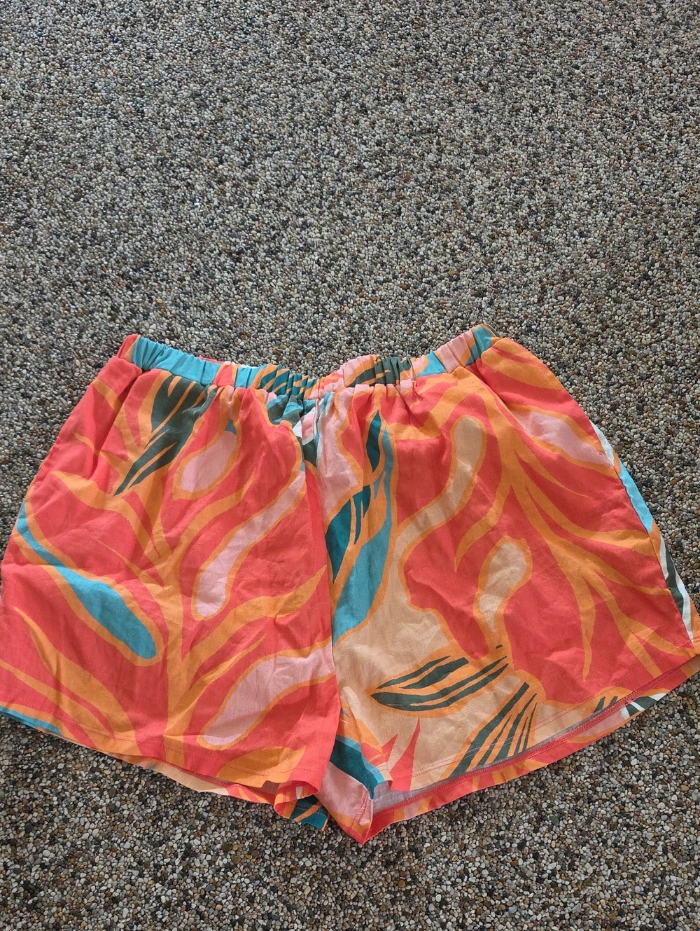Vitamin A Coral & Teal Printed Shorts,‎ Size Large